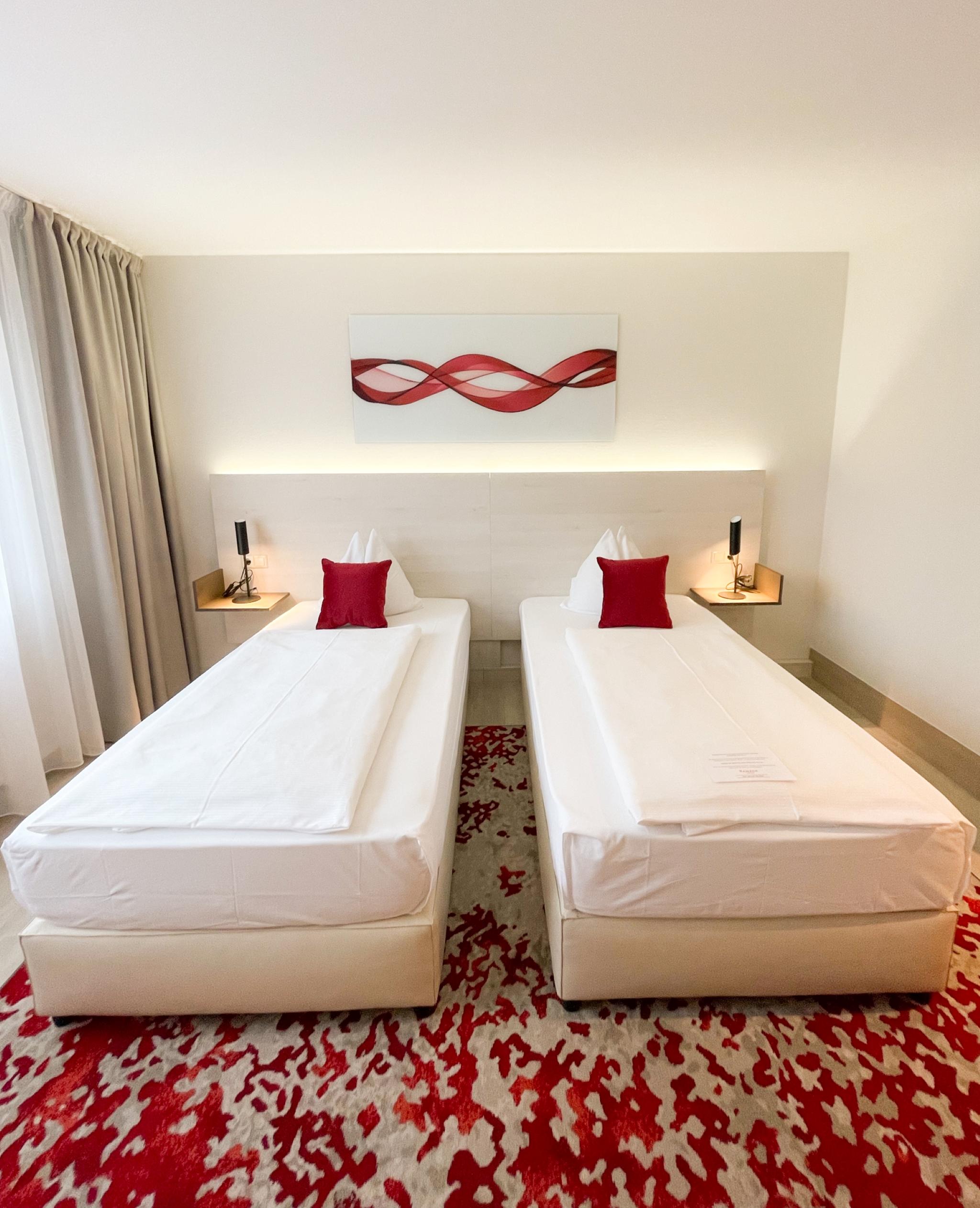 Ramada By Wyndham Dresden Hotell Eksteriør bilde